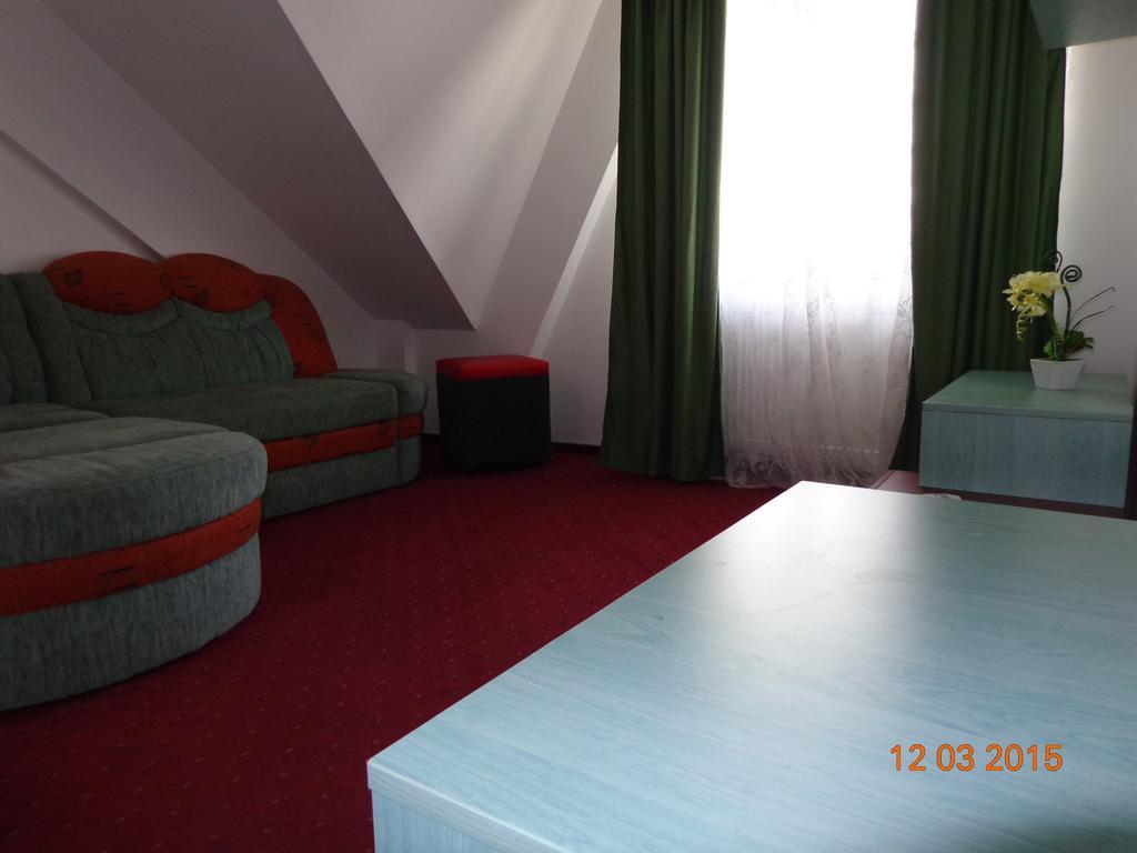 Hotel Cygnus Tulcsa Szoba fotó