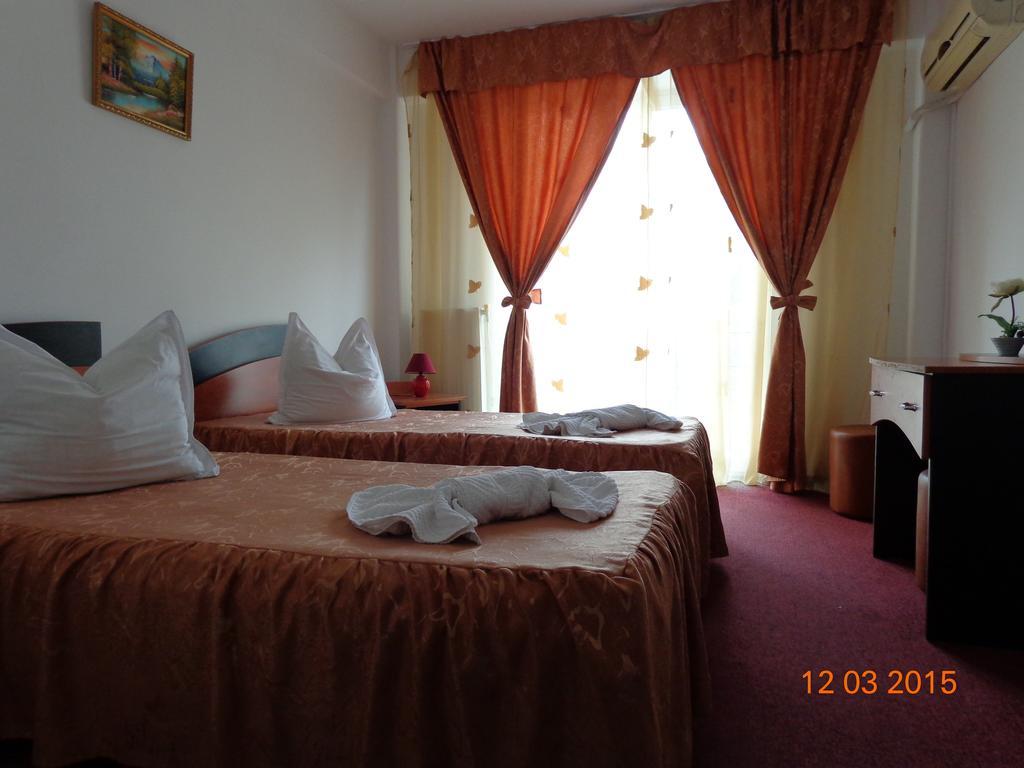 Hotel Cygnus Tulcsa Szoba fotó